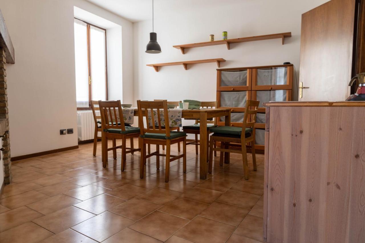 شقة Haus Martina ديسينسانو ديل غاردا المظهر الخارجي الصورة